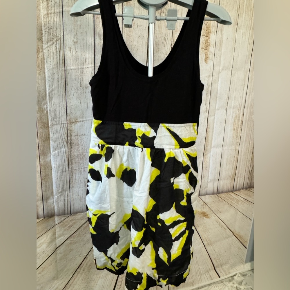 Express tank dress 12 with pockets black and yellow